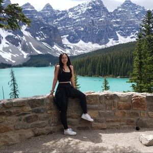 Meet your Posher, Shaina kaye